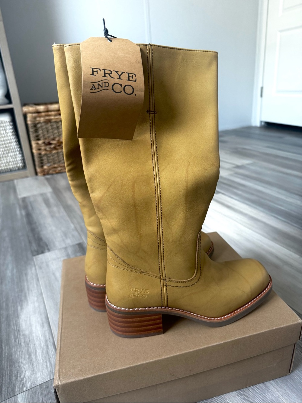 FRYE Miranda Banana Boot - Picture 14 of 15
